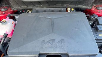 Kia Niro 150kW 4 65kWh 5dr Auto - Panoramic Sunroof - Heated Front Seat -