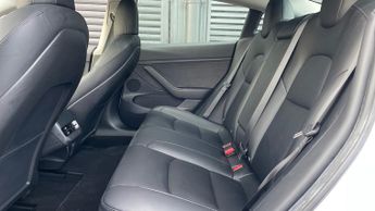 Tesla Model 3 RWD 4dr Auto