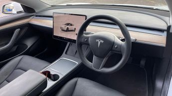 Tesla Model 3 RWD 4dr Auto
