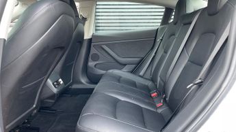 Tesla Model 3 RWD 4dr Auto
