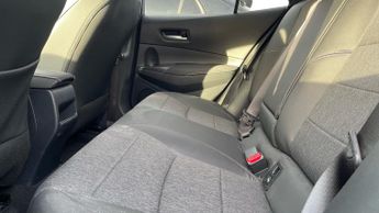 Toyota Corolla 1.8 VVT-i Hybrid Design 5dr CVT