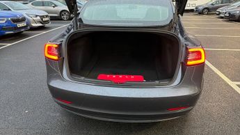 Tesla Model 3 Long Range AWD 4dr Auto