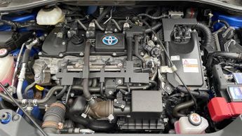 Toyota CHR 1.8 Hybrid Design 5dr CVT - Heated Front Seats - Reverse Camera 