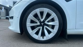Tesla Model 3 Long Range AWD 4dr Auto