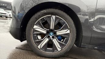 BMW iX 240kW xDrive40 M Sport 76.6kWh 5dr Auto
