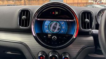 Mini Countryman 1.5 Cooper Exclusive 5dr Auto - LED headlights with cornering li