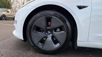 Tesla Model 3 Long Range AWD 4dr Auto