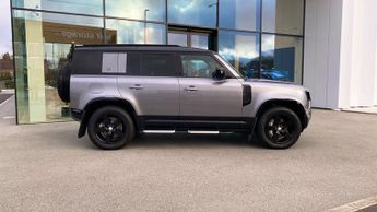 Land Rover Defender 3.0 D300 X-Dynamic SE 110 5dr Auto