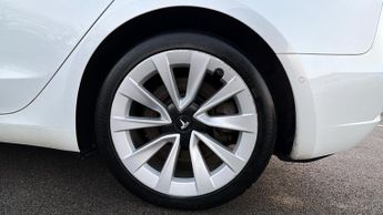 Tesla Model 3 Long Range AWD 4dr Auto