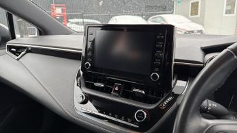Toyota Corolla 1.8 VVT-i Hybrid Icon 5dr CVT