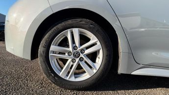 Toyota Corolla 1.8 VVT-i Hybrid Icon 5dr CVT