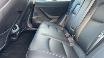 Tesla Model 3 Long Range AWD 4dr Auto