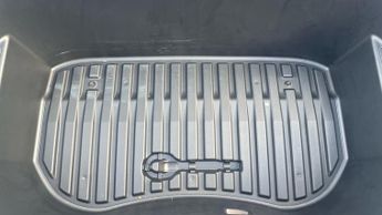 Tesla Model 3 Long Range AWD 4dr Auto