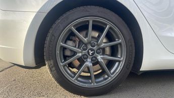 Tesla Model 3 Long Range AWD 4dr Auto