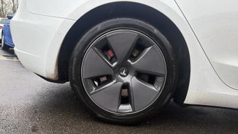 Tesla Model 3 Long Range AWD 4dr Auto
