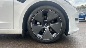 Tesla Model 3 Long Range AWD 4dr Auto