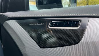 Volvo XC90 2.0 B5D (235) R DESIGN Pro 5dr AWD Geartronic With Heated Front 