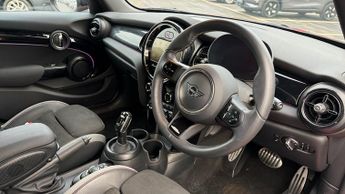 Mini Hatch COOPER SPORT AUTO