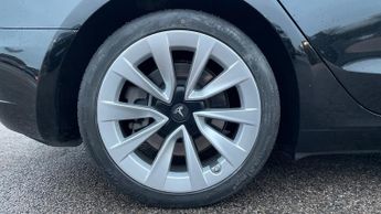 Tesla Model 3 RWD 4dr Auto