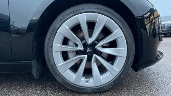 Tesla Model 3 RWD 4dr Auto