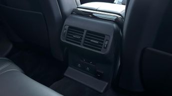 Land Rover Range Rover Velar 2.0 P400e Dynamic HSE 5dr Auto - Panoramic Sunroof - Very Low Mi