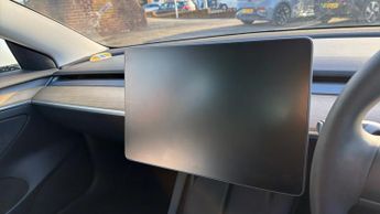 Tesla Model 3 Long Range AWD 4dr Auto