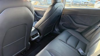 Tesla Model 3 Long Range AWD 4dr Auto