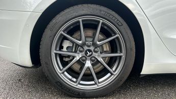 Tesla Model 3 Long Range AWD 4dr Auto