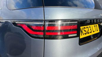 Land Rover Discovery 3.0 D300 R-Dynamic HSE 5dr Auto With Climate Front Seats and 3D 