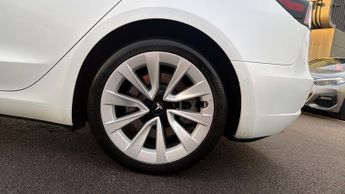 Tesla Model 3 Long Range AWD 4dr Auto