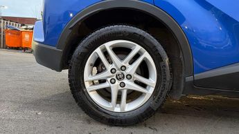 Toyota C-HR 1.8 Hybrid Icon 5dr CVT