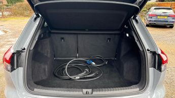 Audi Q5 50 TFSI e Quattro Sport 5dr S Tronic Auto with 1 Owner  MMI Nav 