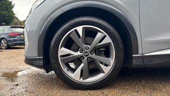 Audi Q5 50 TFSI e Quattro Sport 5dr S Tronic Auto with 1 Owner  MMI Nav 