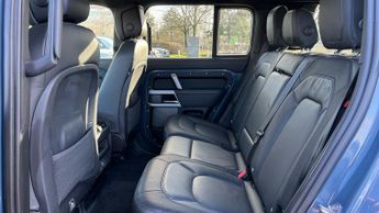 Land Rover Defender 2.0 P400e X-Dynamic HSE 110 5dr Auto With Heated and Cooled Fron