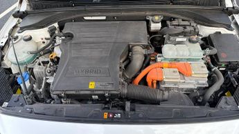 Hyundai Ioniq 1.6 GDi Hybrid Premium 5dr DCT