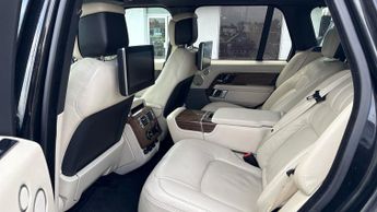 Land Rover Range Rover 3.0 TDV6 Autobiography 4dr Auto
