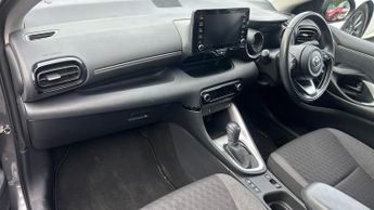 Toyota Yaris 1.5 Hybrid Design 5dr CVT