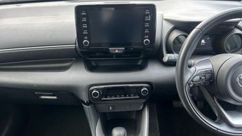 Toyota Yaris 1.5 Hybrid Design 5dr CVT