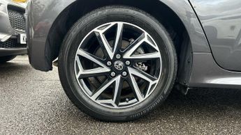 Toyota Yaris 1.5 Hybrid Design 5dr CVT