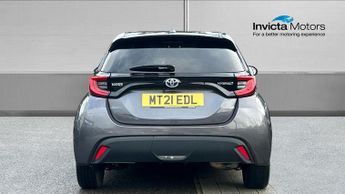 Toyota Yaris 1.5 Hybrid Design 5dr CVT