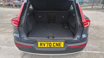 Volvo XC40 2.0 B4P Inscription 5dr AWD Auto