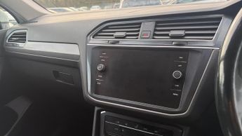 Volkswagen Tiguan 1.5 TSI Life 5dr DSG
