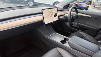 Tesla Model 3 Long Range AWD 4dr Auto