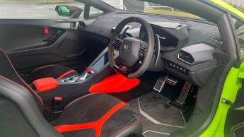 Lamborghini Huracan STO 5.2 V10 STO 640 -