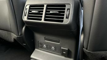 Land Rover Range Rover Velar 2.0 P400e Dynamic SE 5dr Auto With Heated Front Seats and Fixed 