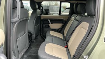 Land Rover Defender 2.0 P400e X-Dynamic SE 110 5dr Auto With Sliding Panoramic Roof 