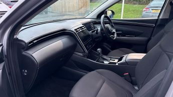 Hyundai Tucson 1.6 TGDi 48V MHD SE Connect 5dr 2WD DCT Auto with 