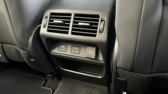 Land Rover Discovery Sport 1.5 P300e S 5dr Auto (5 Seat) With Heated Front Seats and Cruise