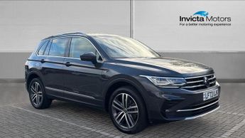 Volkswagen Tiguan 1.4 TSI eHybrid Plug In Hybrid Elegance 5dr DSG Auto with Apple 