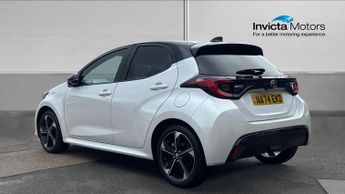 Toyota Yaris 1.5 Hybrid 130 Premiere Edition 5dr Auto with Rear Camera  Heads